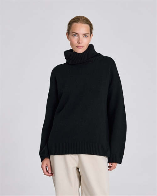 LISVA VERA LAMBSWOOL JUMPER BLACK